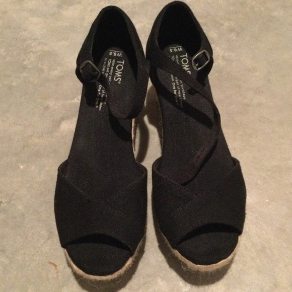Toms Platform Wedges in Black - Picture 2 of 6